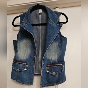 Women's Blue Denim Jean Vest New No Tags